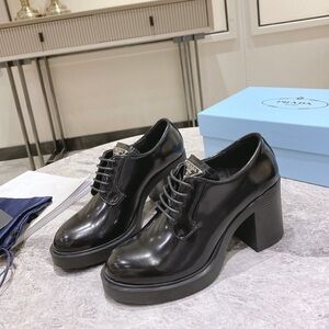 Prada Women's Glossy Black Heels